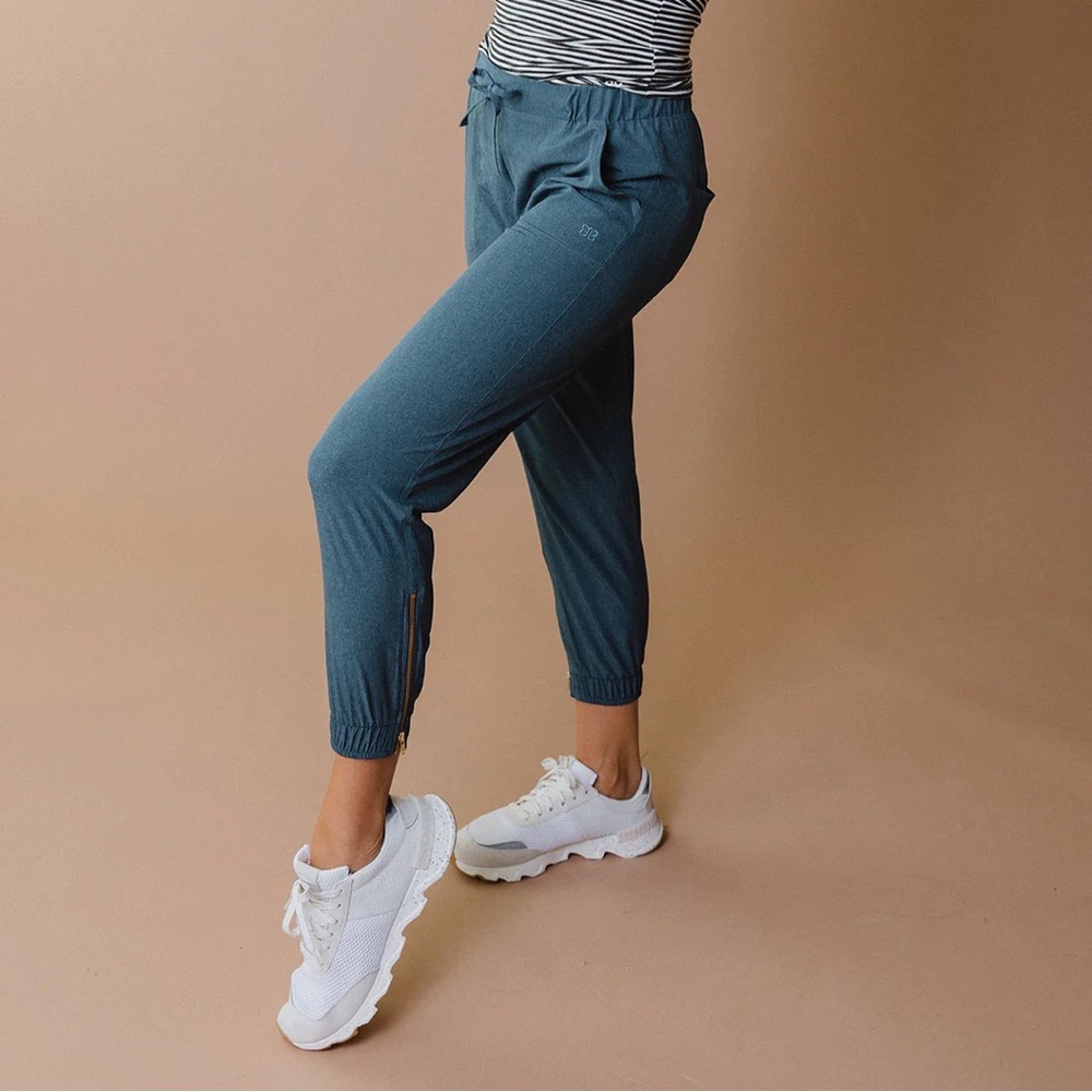 NWT Albion Dark Blue Chambray Jetsetters Jogger Size XS